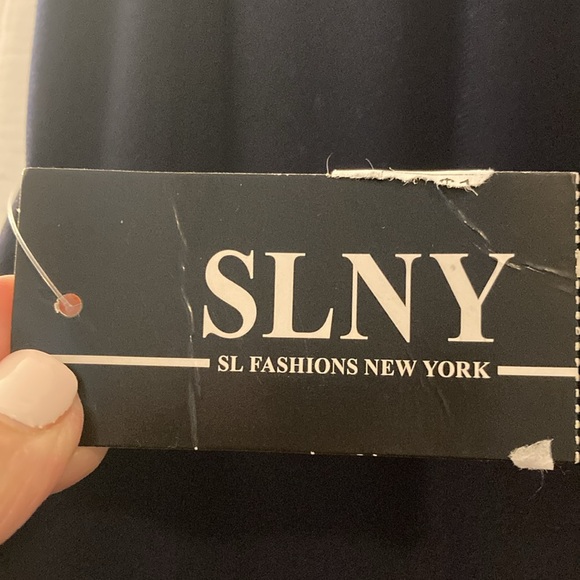 New : Navy and Ombré Blue Lined Gown - Picture 9 of 13